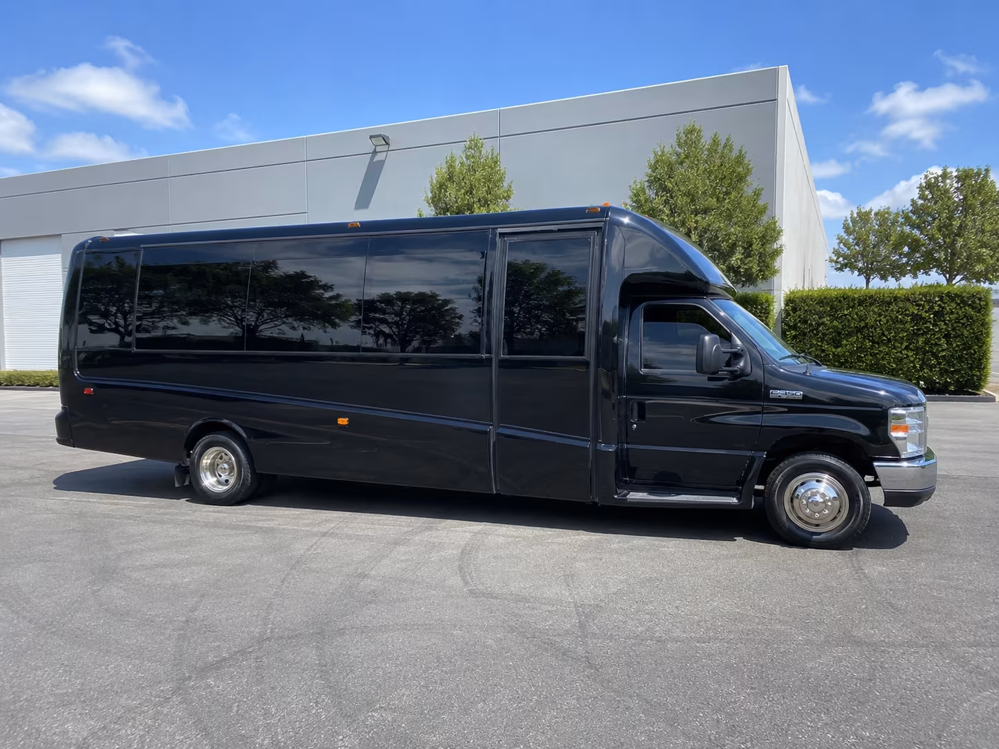 affordable overland park prom party bus prices split across your group