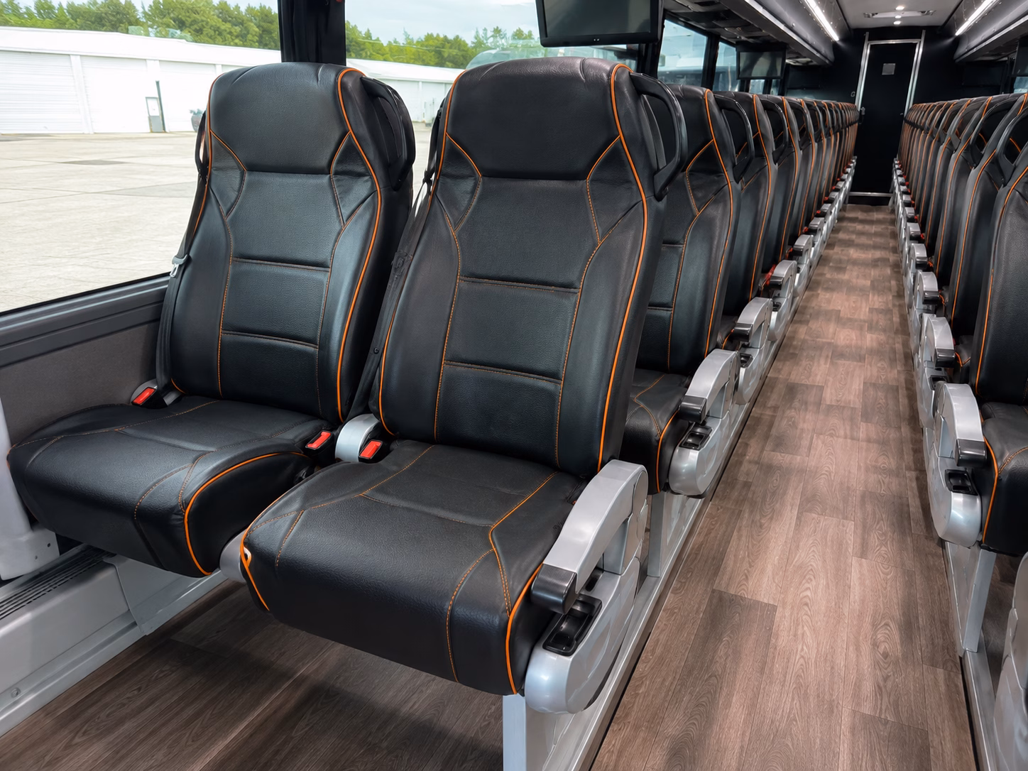 overland park construction and film crew shuttle buses
