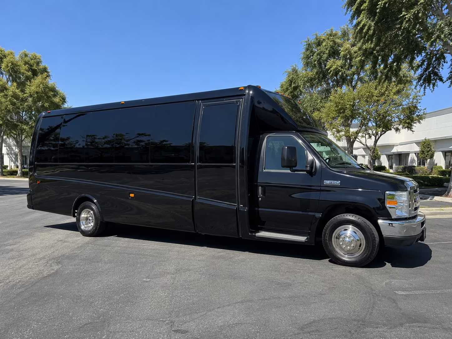 overland park corporate retreat shuttle bus rentals