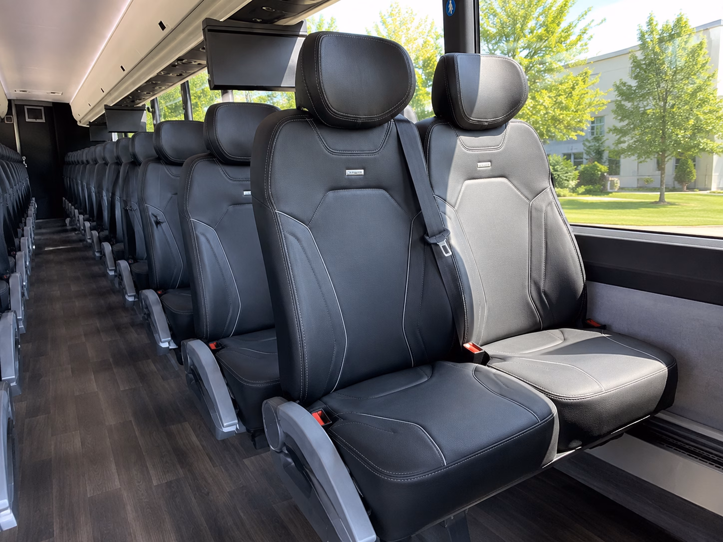 overland park long distance charter bus prices